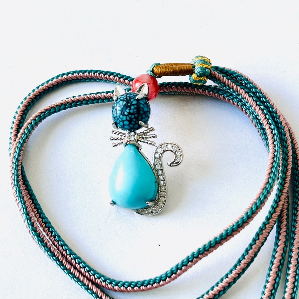 Natural Gemstone Spiderweb Turquoise Cat Necklace,Value For Money Unique jewelry